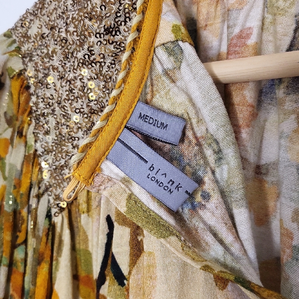 Anthropologie Floral Sequin Blouse in Gold and Cream - Picture 3 of 12